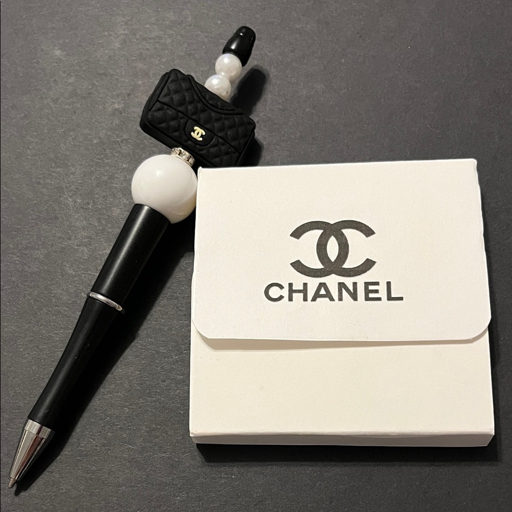 Fun Fashionista Notepad/Pen Set $10